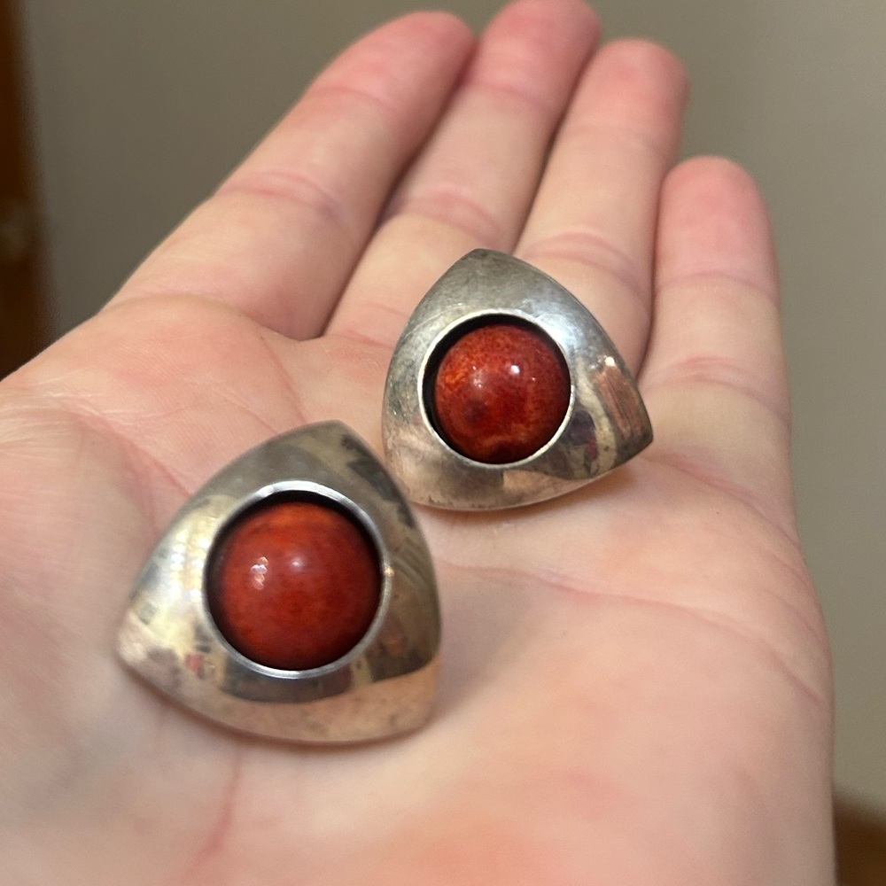 Navajo Made Carnelian and Sterling silver vintage 60’s earrings
